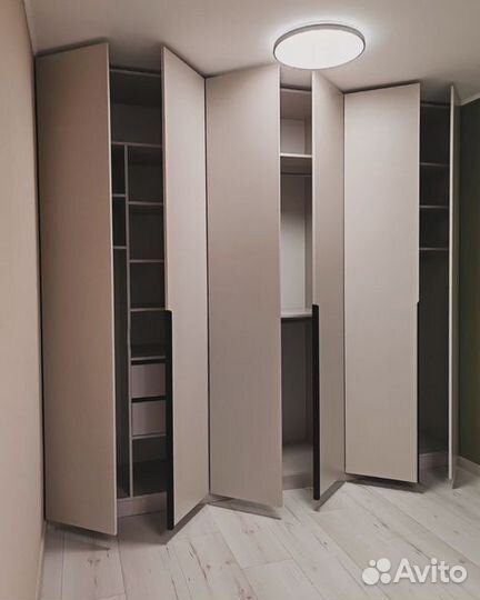 Встроенный шкаф