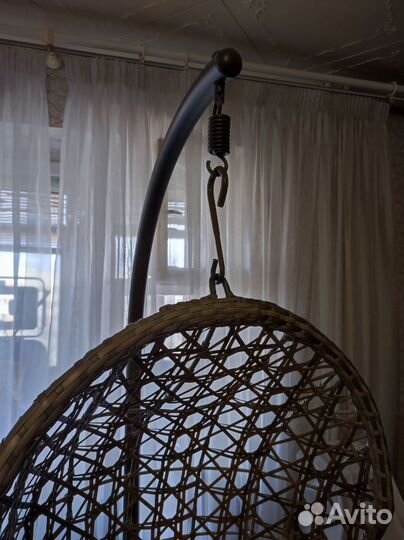 Качели из ротанга