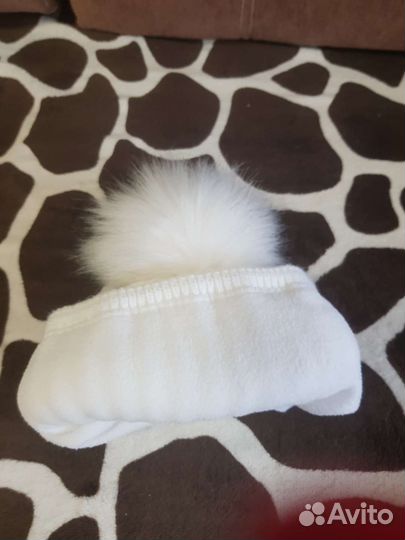 Шапка для девочки новая