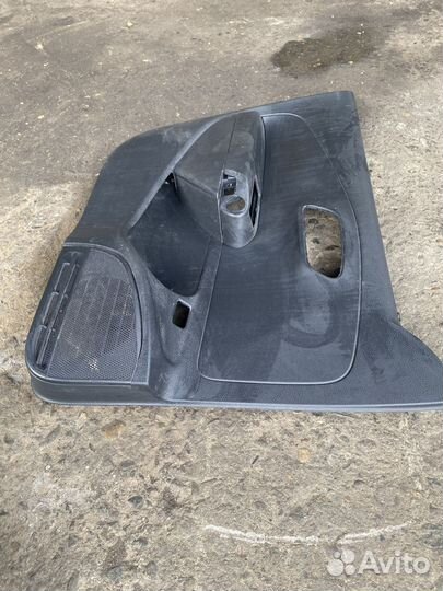 Обшивка двери передняя левая Volkswagen Polo седан