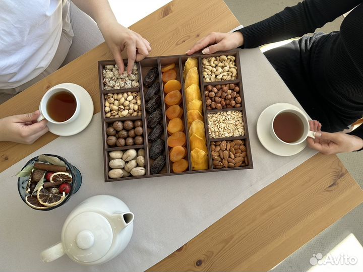 Подарок на новый год. Орехи сухофрукты