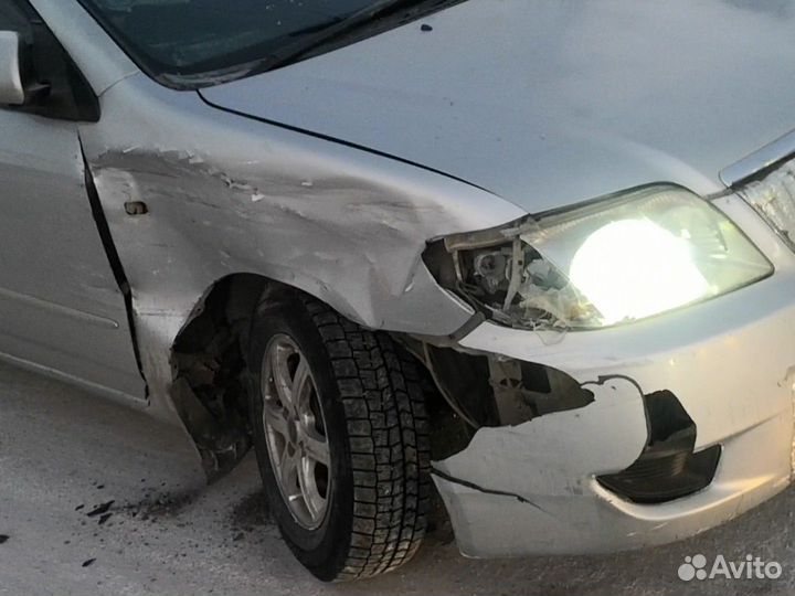 Передние правый крыло