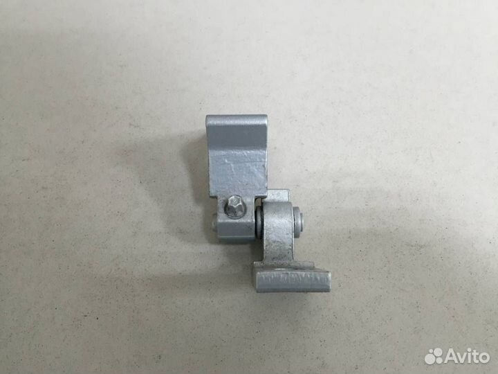 Петля двери Volkswagen Tiguan 5N2 2011-2016