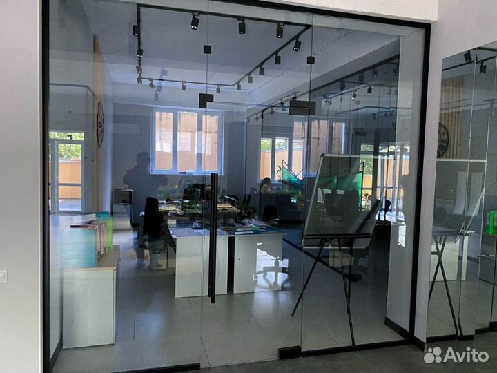 Стеклянная перегородка ударостойкая