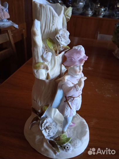 Фарфоровая карандашница или вазочка