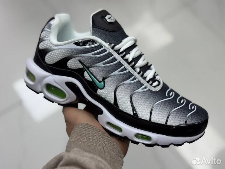 Кроссовки nike air max tn plus