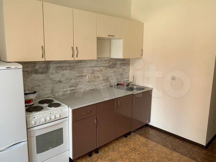 2-к. квартира, 50 м², 1/8 эт.