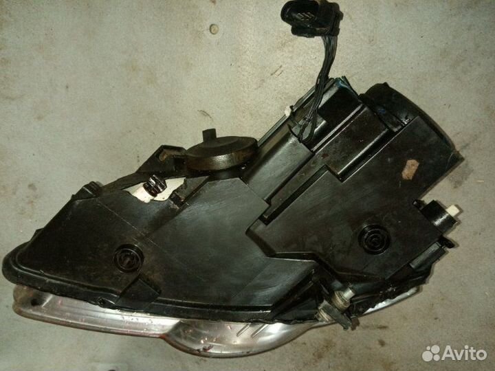 Фара передняя правая Volkswagen Passat B6 CAX 2008