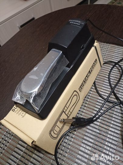 Педаль сустейна