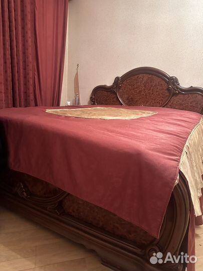 Кровать двухспальная