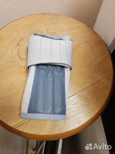 Ортез на запястье