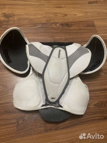 Нагрудник хоккейный детский