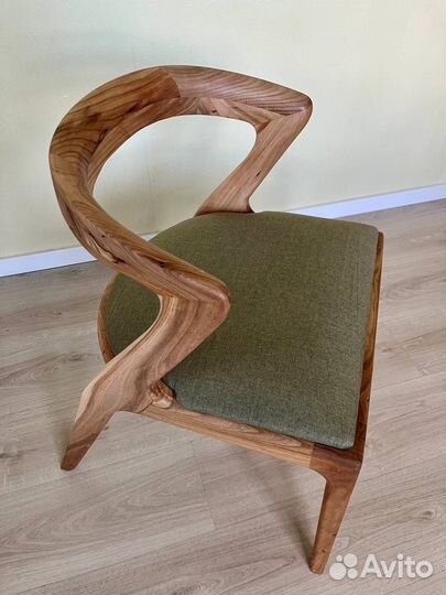 Стул из массива