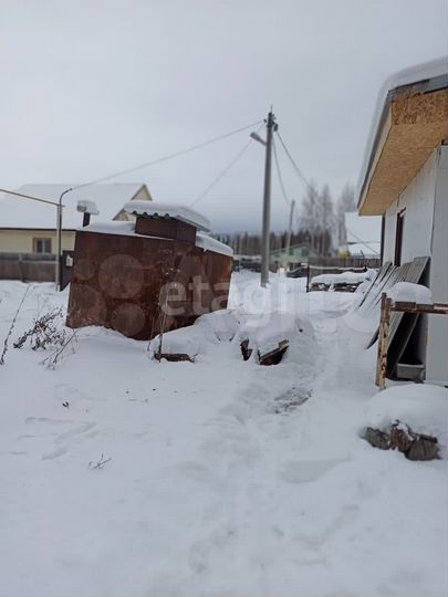 Дом 27 м² на участке 15 сот.