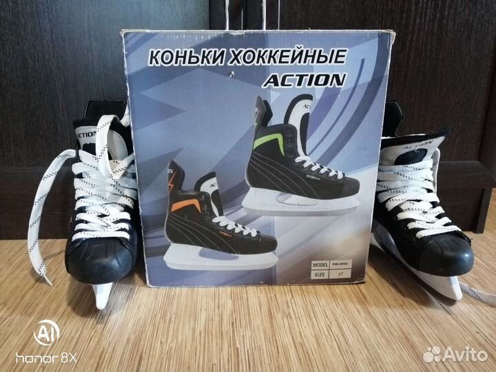 Хоккейные коньки