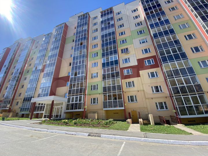 2-к. квартира, 76 м², 8/10 эт.