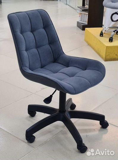 Компьютерное кресло велюр новое в наличии