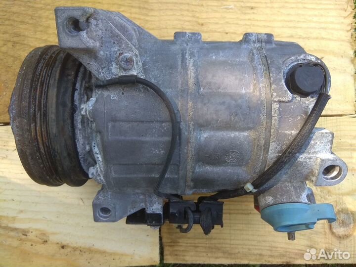 Компресор кондиционера volvo