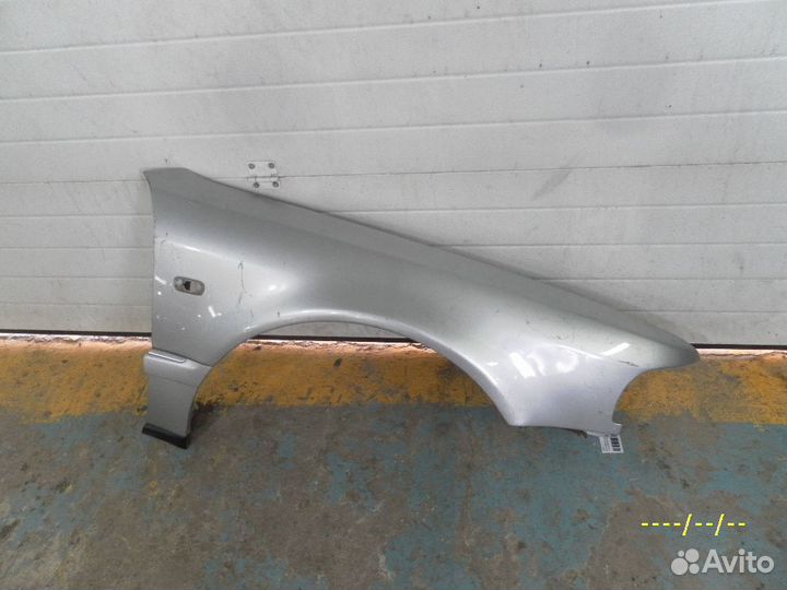 Крыло переднее правое Ауди А8 D2