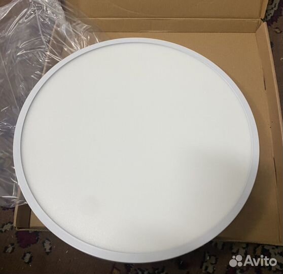 Ультратонкая потолочная лампа для гостиной