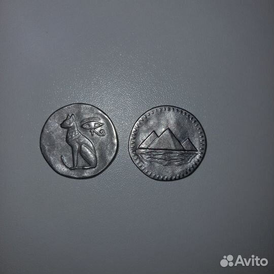 Монеты Магнит коллекция