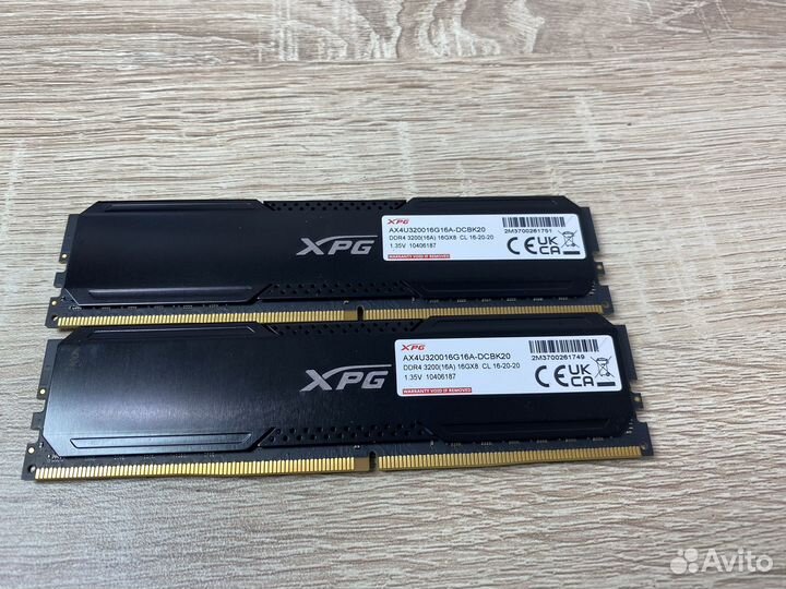 Опеивная память xpg 16gb 3200mhz