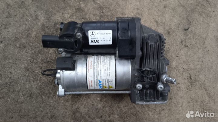 Компрессор пневмоподвески Mercedes ML164 3,5 272