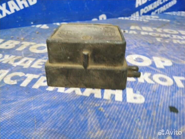 Реле Газ Волга 24 седан 402 1983