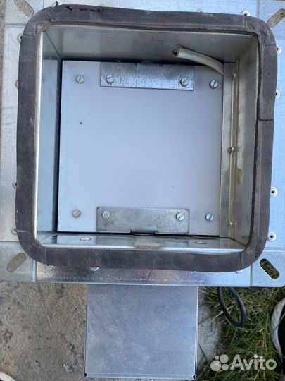 Клапан противопожарный с приводом б/у