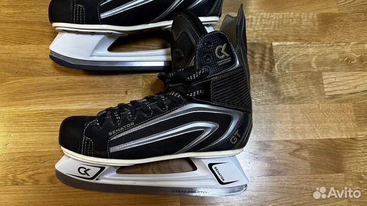 Коньки хоккейные 43 размер