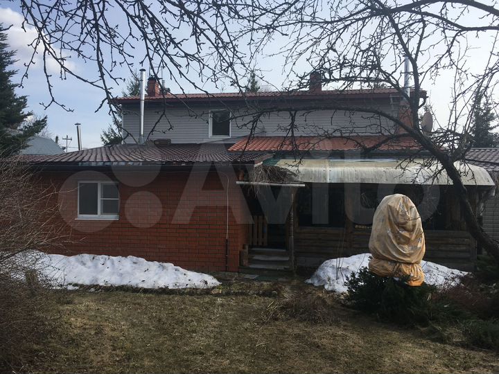 Дом 270 м² на участке 70 сот.