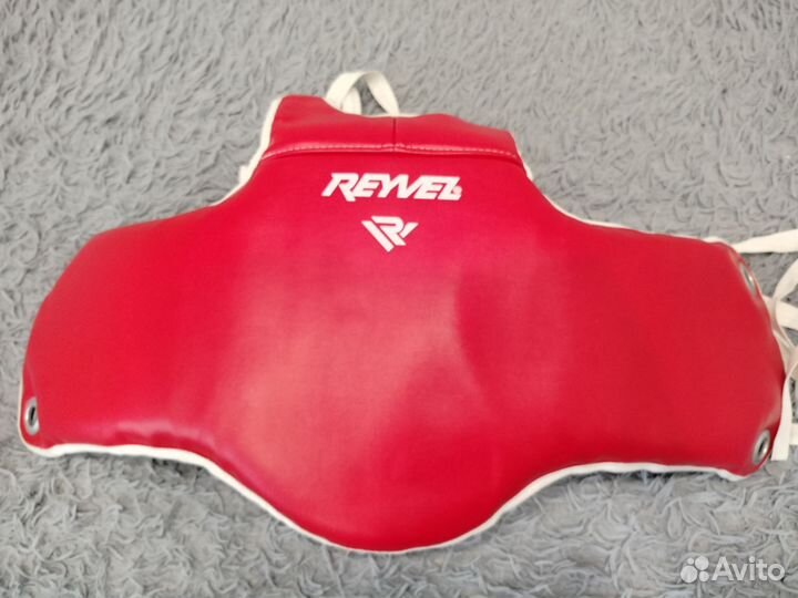 Перчатки и защита для бокса