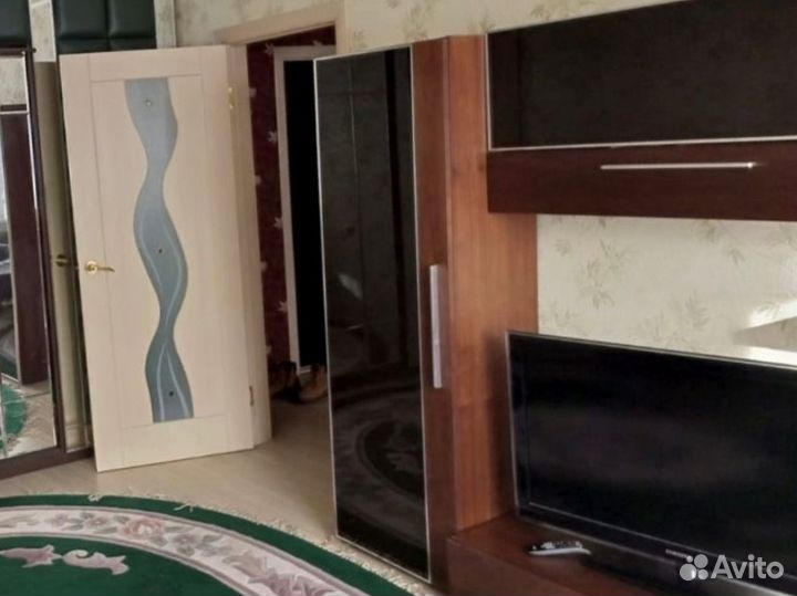 Стенка в гостиную со шкафом