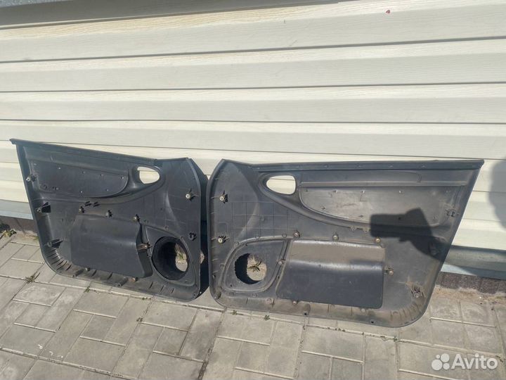 Обшивка двери передняя Chevrolet Lanos седан 1.5