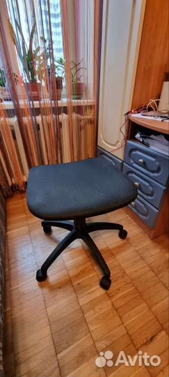 Компьютерное кресло