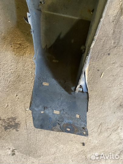 Крыло переднее правое мазда 626GE