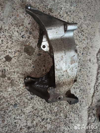 Кронштейн генератора BMW X3