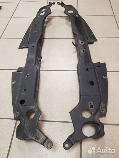 Кожух замка капота Nissan Tiida 2007-2014 С11