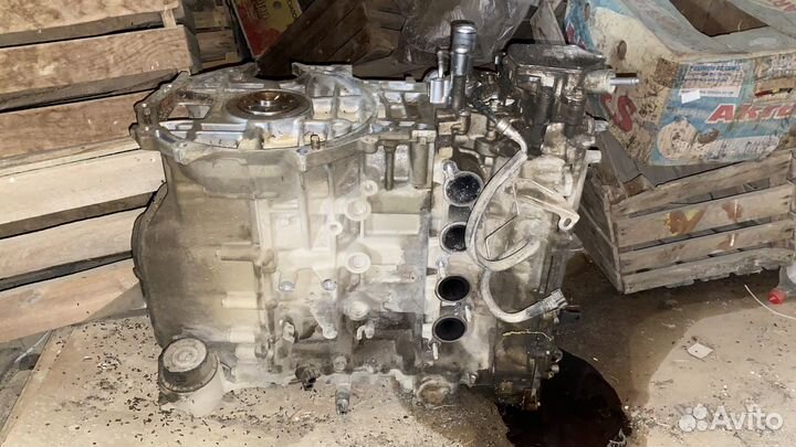 Мотор на avensis