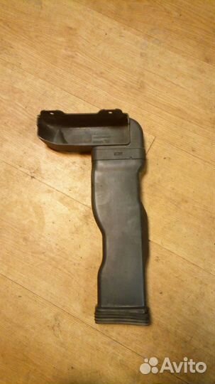 Патрубок резонатора Hyundai solaris 1