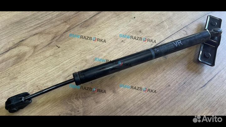 Ограничитель открывания двери передней правой BMW