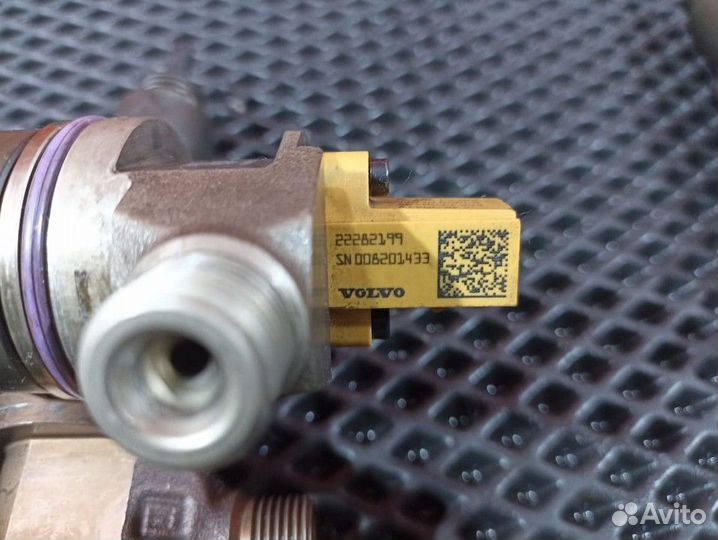 Комплект топливных форсунок Renault T, Volvo FM