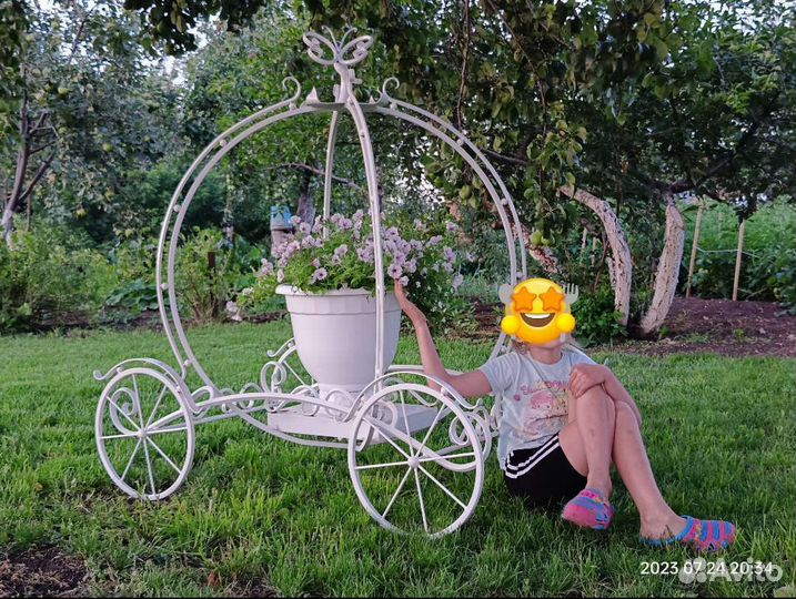 Кованная цветочница 