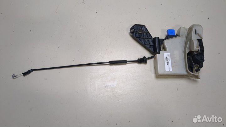 Замок двери Volkswagen Transporter 5, 2014