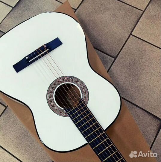 Гитара классическая belucci bc3905 белая с чехлом