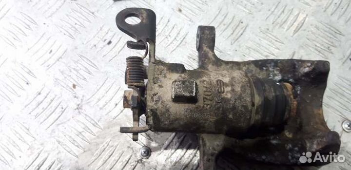 Суппорт тормозной задний Renault Megane 3