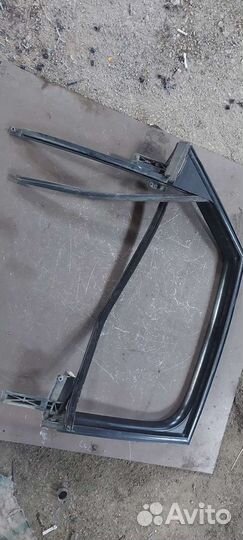 Рамка двери задняя правая на Audi A8 D3