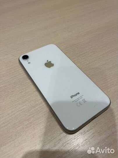 iPhone Xr, 64 ГБ