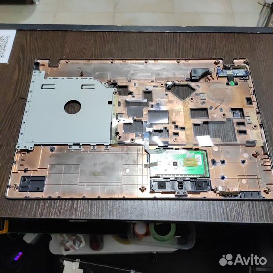 Верхняя часть корпуса (топкейс) Emachines E442 AP0