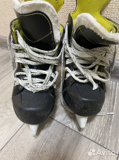 Коньки хоккейные ccm